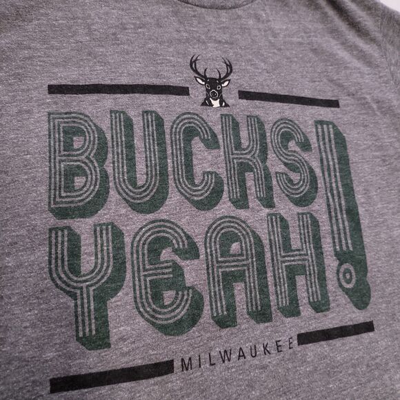 Bay Island Milwaukee Bucks Graphic Casual T-Shirt Mens Size L Gray Green - Picture 4 of 9